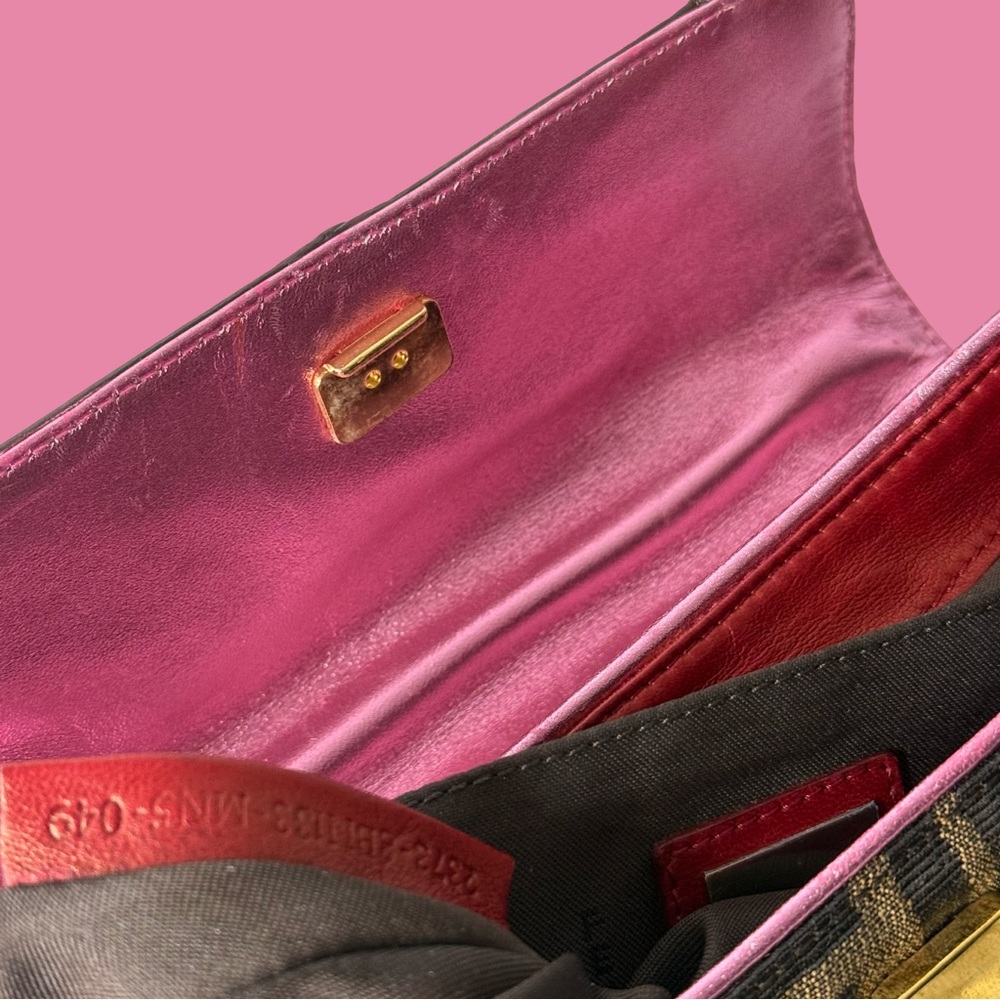 Fendi Zucca Vanity Mirror Clutch Tobacco Pink - Picture 10 of 13